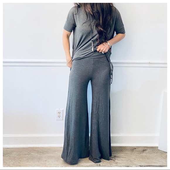 ✨RESTOCKED✨CHARCOAL GREY FABULOUS WIDE LEG PANTS - Picture 5 of 8